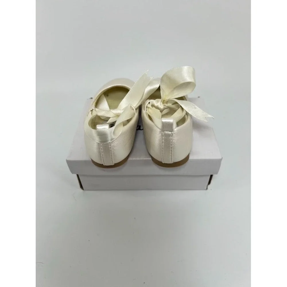 Olivia K‎ Toddler Girls Size 6 Ivory Leather Ballet Maryjane Dress Shoes Satin